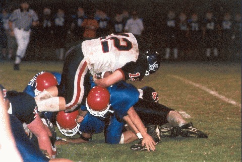 Tyler Turner rushes for Cookeville Cavs.