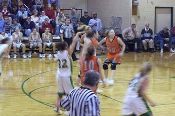 #32 Nycole Hensley puts up a 3