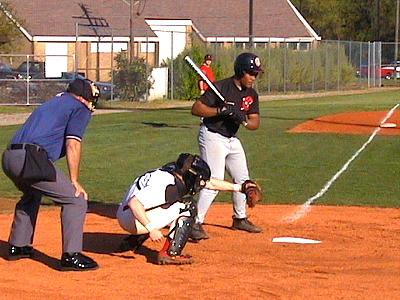 Weddle frames a strike on Choi