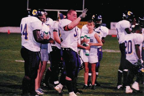 #32- Linebacker Brent Hayes