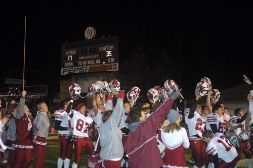 OR players, cheerleaders, fans and band celebrate!