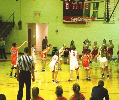 Free throw in basket.