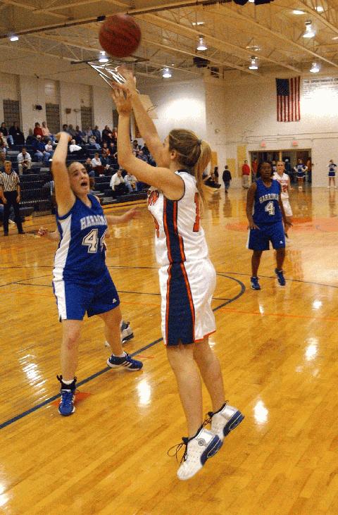Cole shoots a 2 from floor.