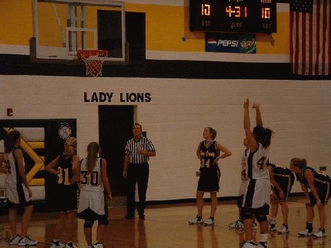 #44 Allen at the line