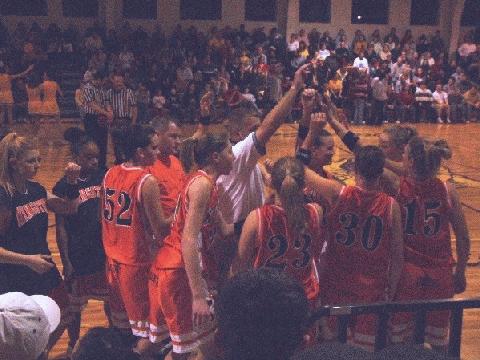 Kingston's Lundsford, Gardner, Cottrell, Cole and Cupp enter 4th Quarter.