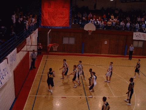 #54 Prater with the baseline drive for 2 pts