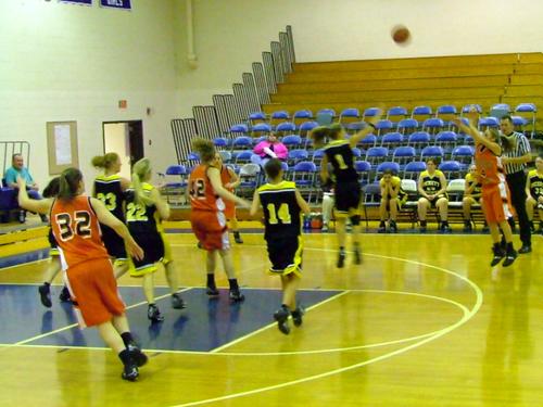 Kendra Newman shoots a 3-pointer