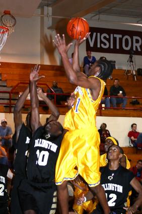 Indian Jerrell Shanklin shots a jumper.