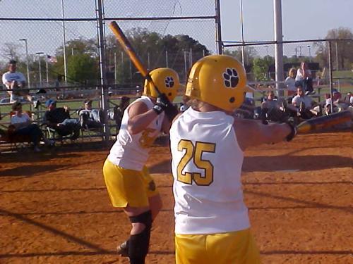 Sarah and Summer Jones Get Ready While On Deck