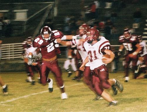 T.R. Smith looks for a hole