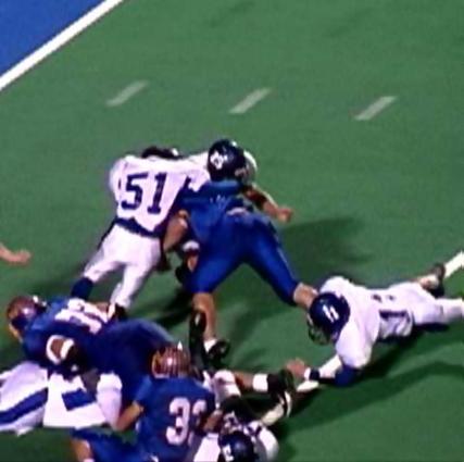 DCA- Big third-down stop holds DCA to a field goal