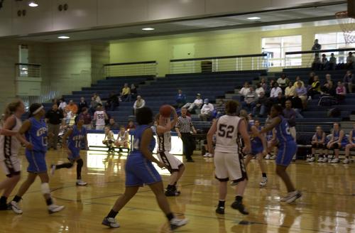 Coty Townsend takes a short Jump shot