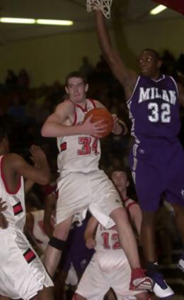 Jonathan Keck get a rebound