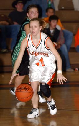 Melanie Morgan heads toward the lane.