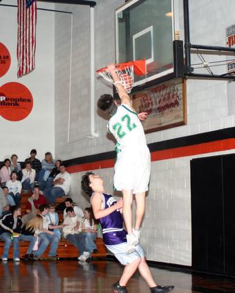 Spencer Myers dunks it