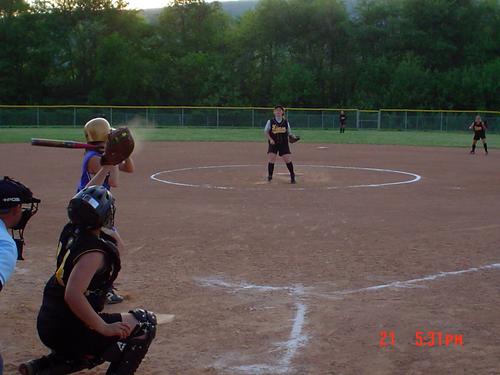 Bledsoe's Ketchum takes a pitch