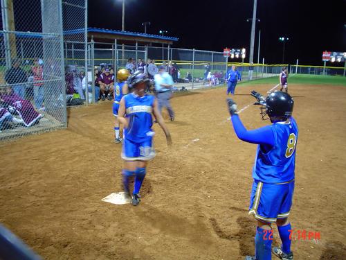 Ashley Ellis hits another homer for Bledsoe