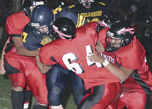 #37 Jonah Horney pushes through cherokee strong defence