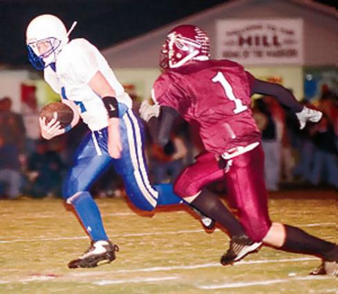 Hampton QB Mike Lunsford Scrambles out