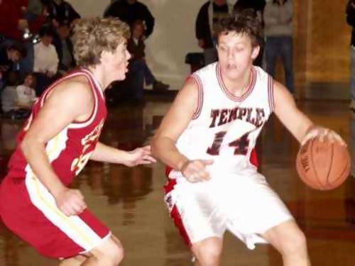 Temple's Seth Skogen backs down Jonathon Dilts of Grace.