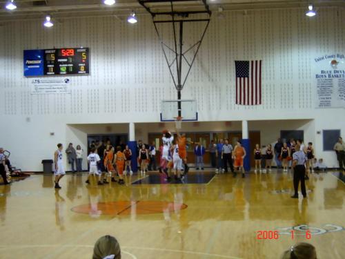 ryan scott shooting in the paint