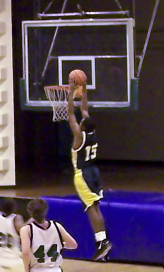 Jonathan Newbell dunks