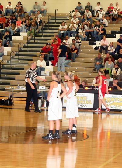 lindsay and chelsea talk it over