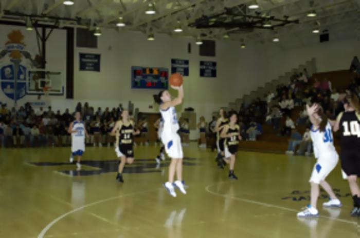 Mallie Stephens with an open shot.