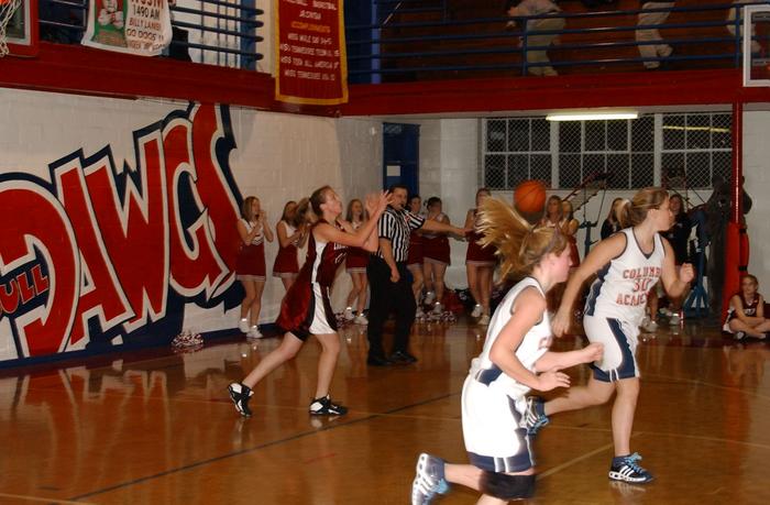 Sara King with the outlet pass