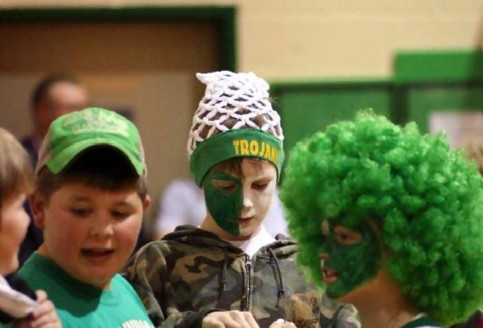 Young Collinwood Fans