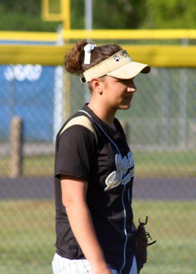 RANDI WATCHING THE BATTER....