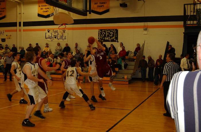 Stephen Nelms with a leaping-leaner