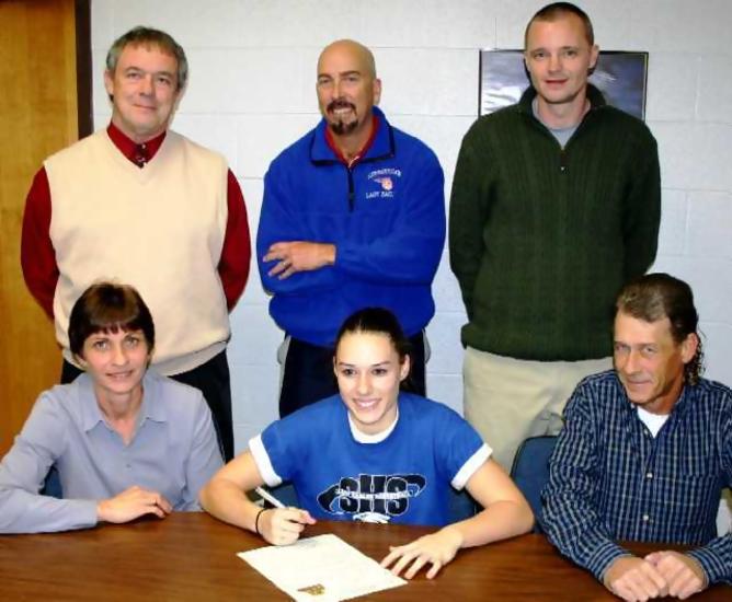 Tamia Tucker signs with Freed