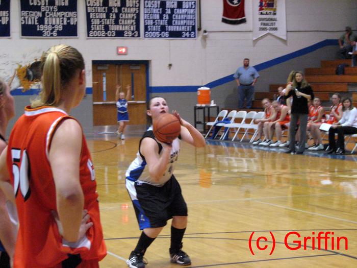 Hall seals the Eagle victory from the foul line