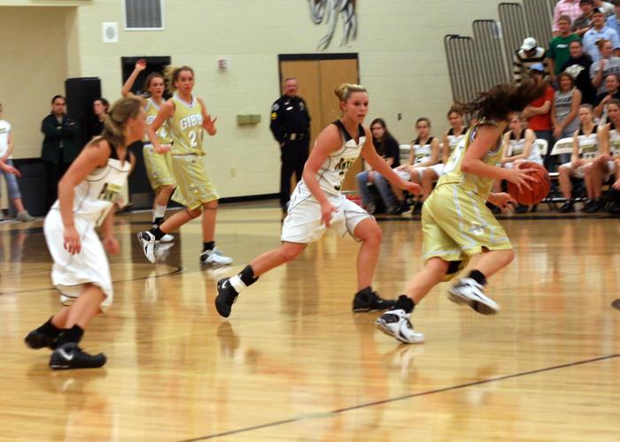 CHELSEY AND LINDSAY TRAP....